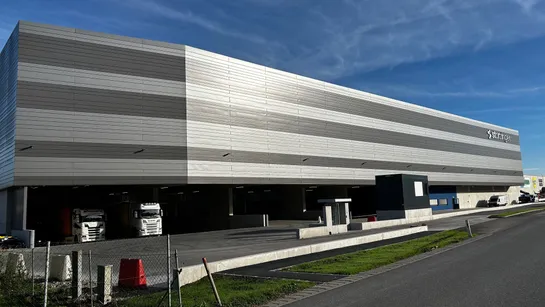 Logistikzentrum.jpg